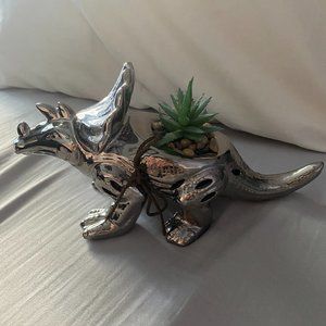 Dinosaur Potpourri Diffuser with Succulent